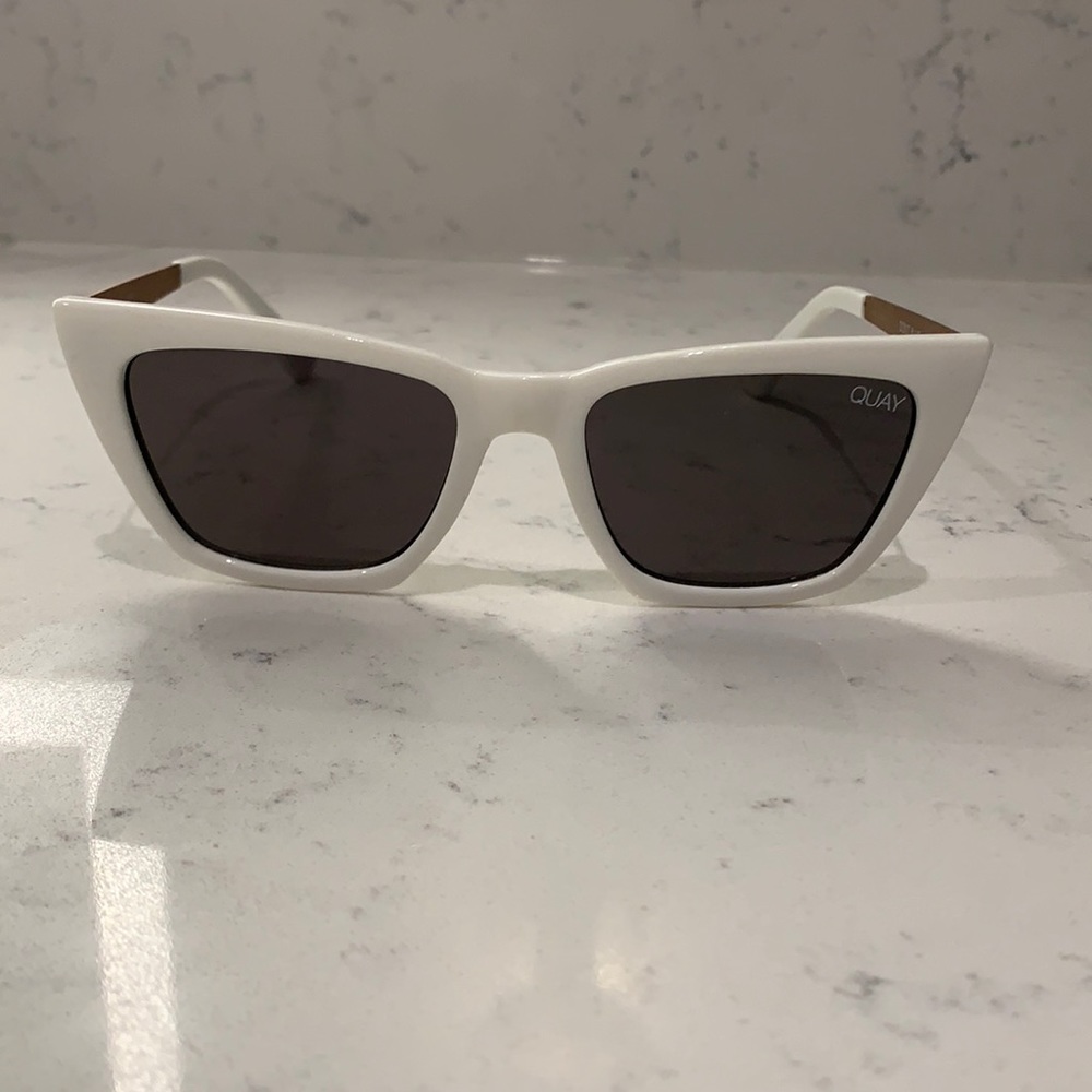 Quay X Desi - Don’t @ Me sunglasses
